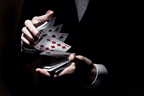 Captivating Your Audience: Hiring a Magician for Your Corporate Event